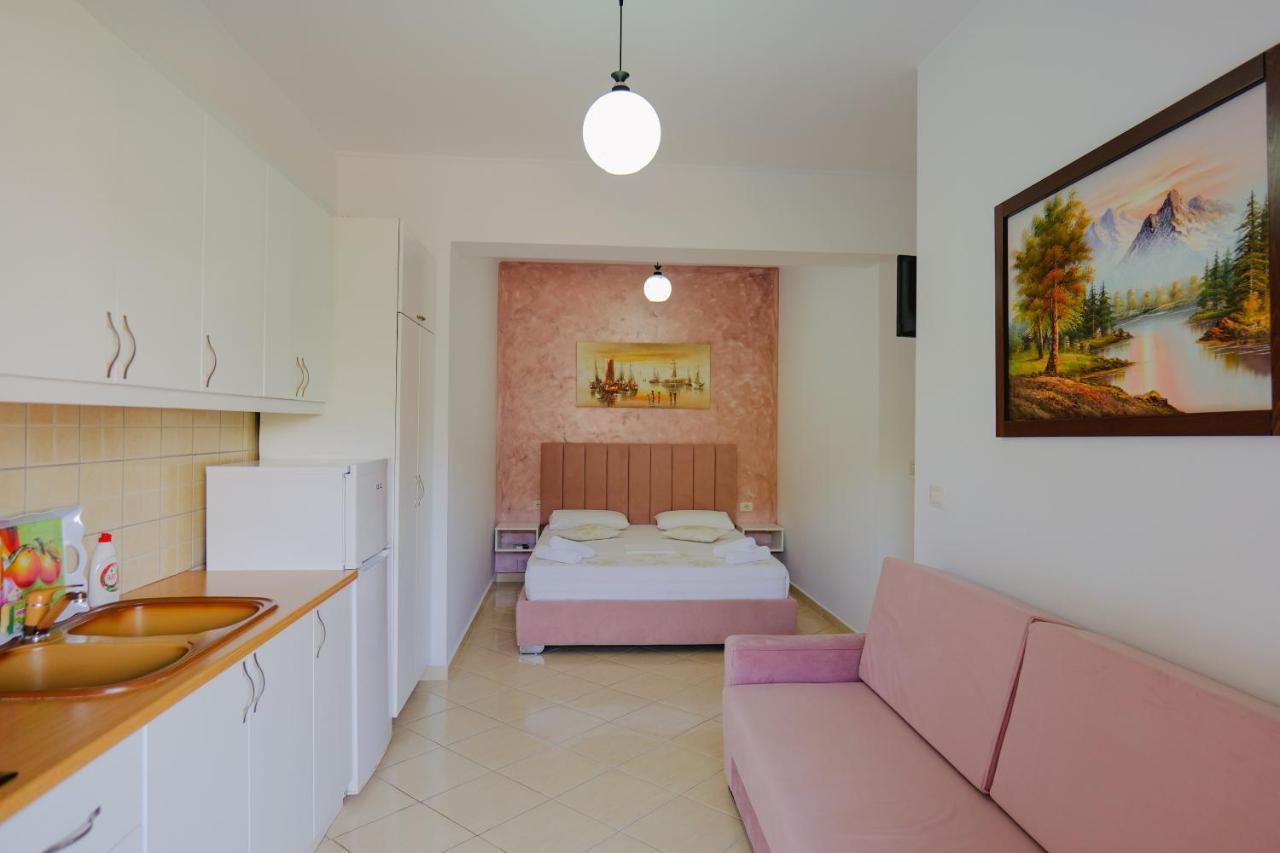 Eleni Guest House Sarande Ngoại thất bức ảnh