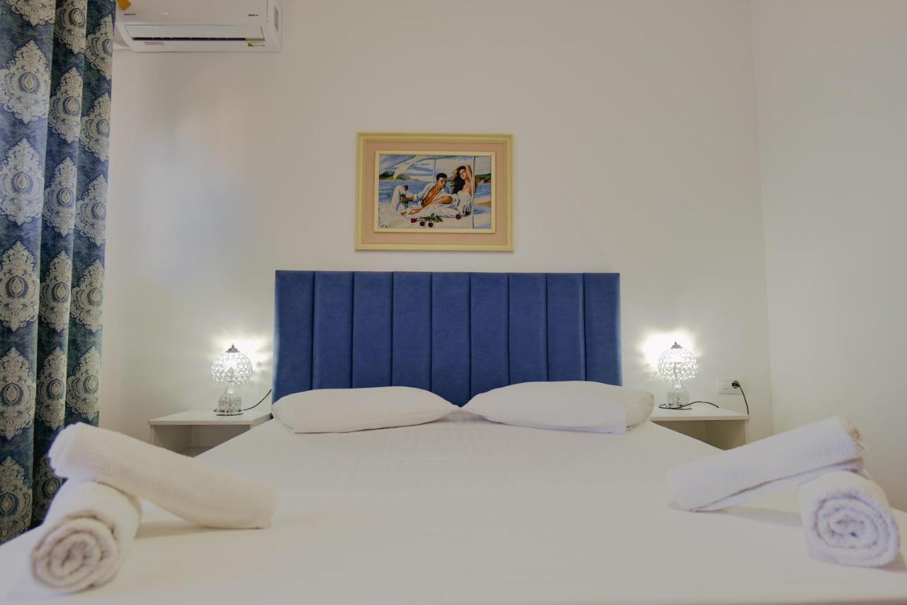 Eleni Guest House Sarande Ngoại thất bức ảnh