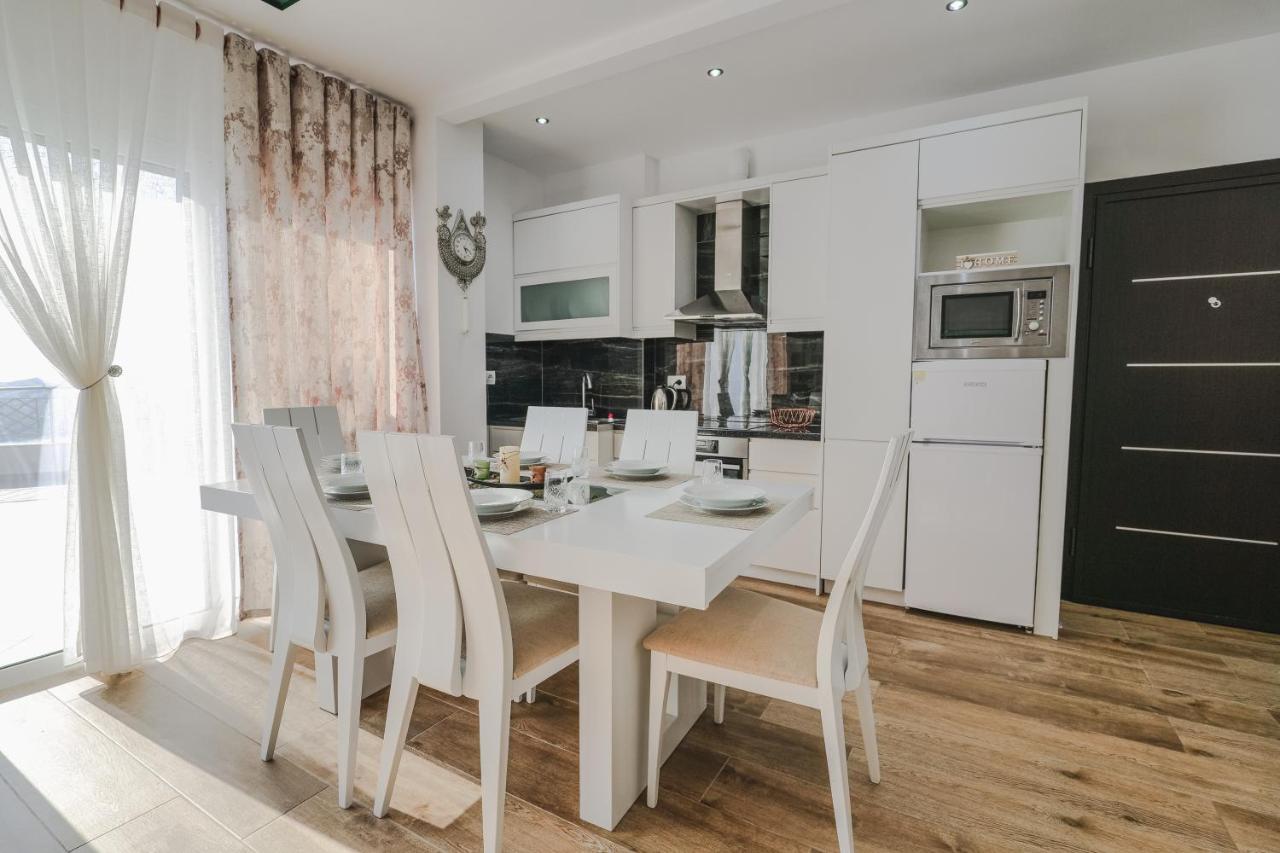Eleni Guest House Sarande Ngoại thất bức ảnh