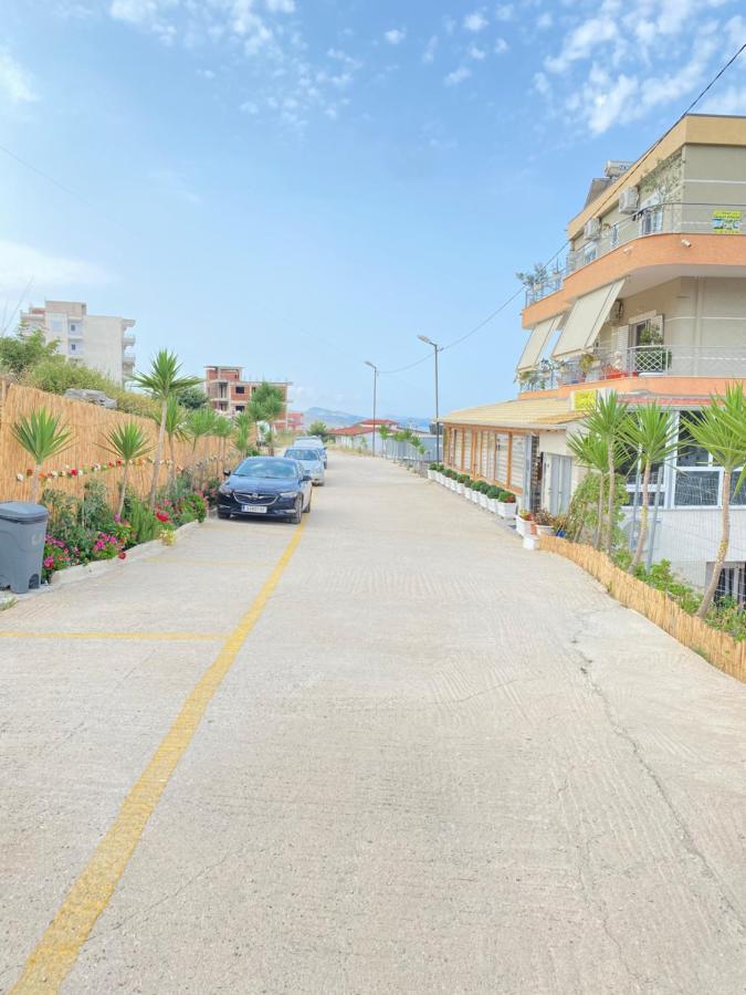 Eleni Guest House Sarande Ngoại thất bức ảnh