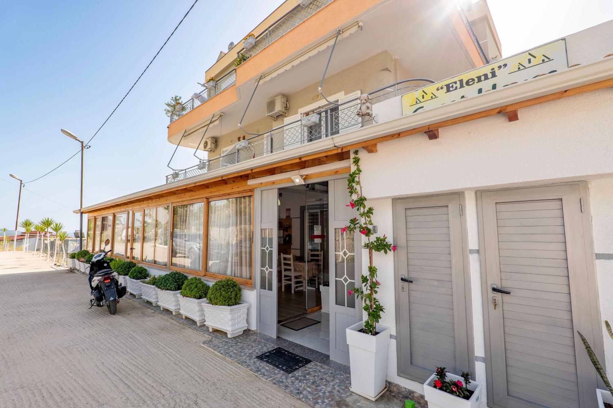 Eleni Guest House Sarande Ngoại thất bức ảnh