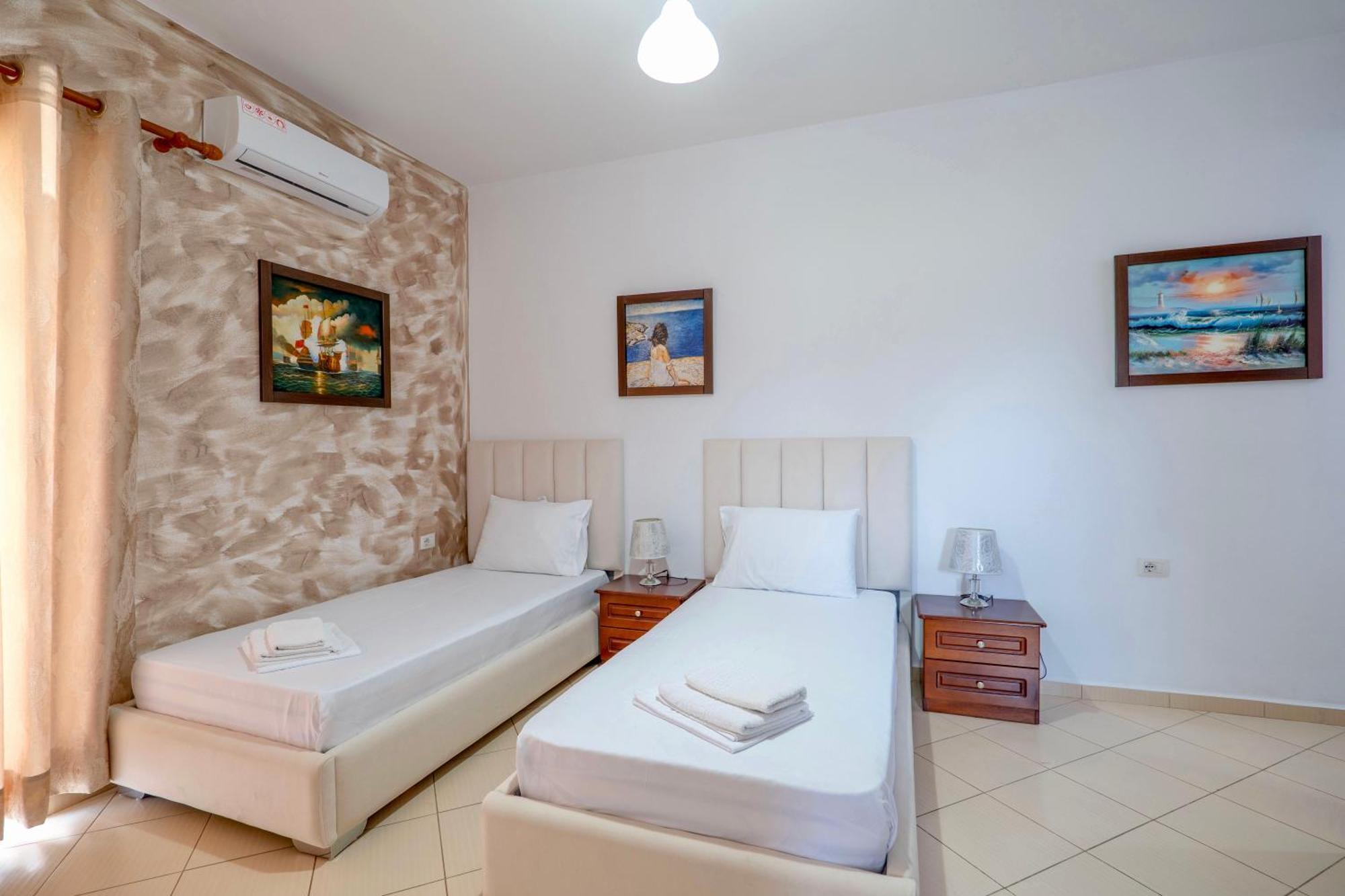 Eleni Guest House Sarande Ngoại thất bức ảnh