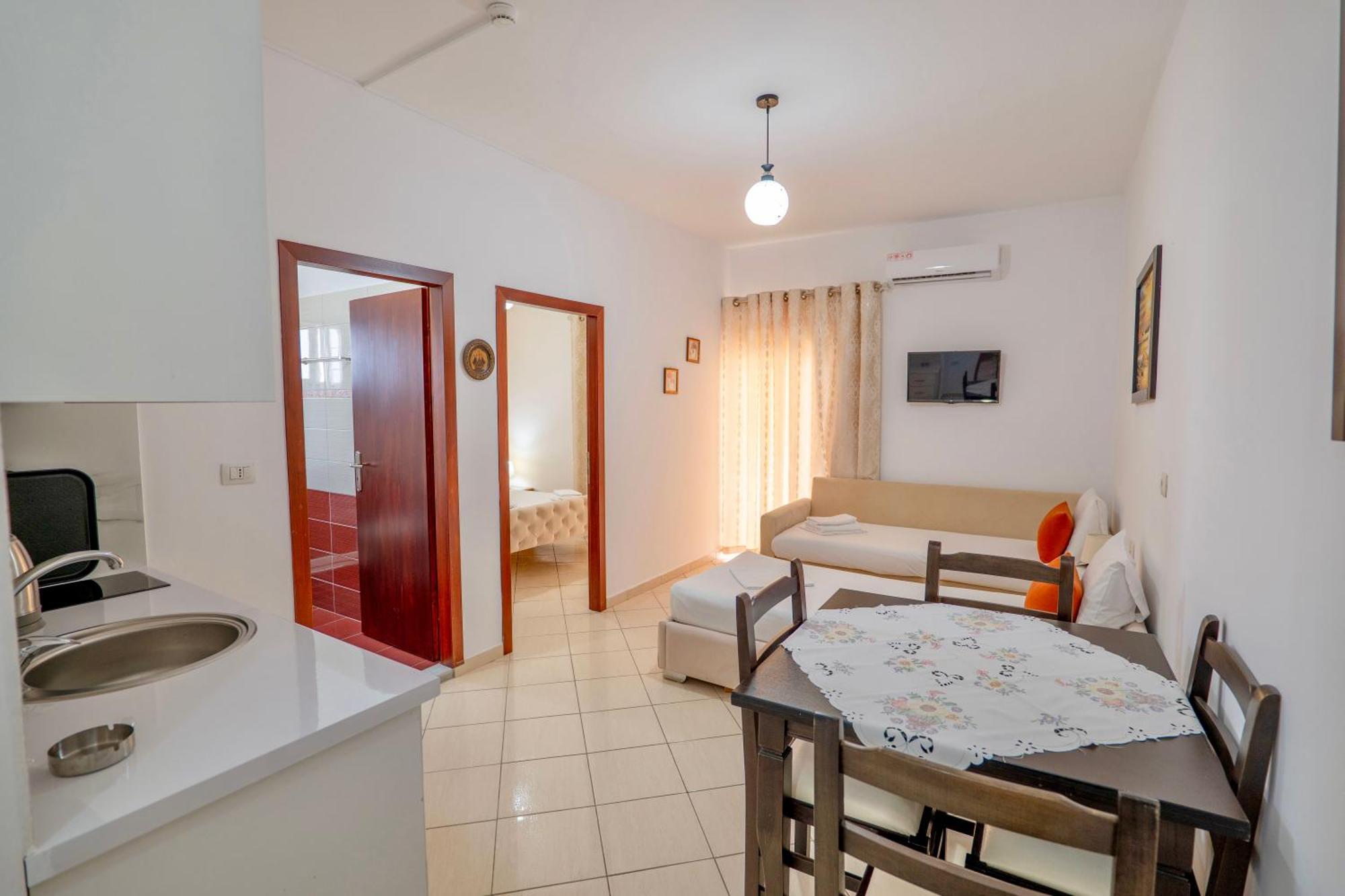 Eleni Guest House Sarande Ngoại thất bức ảnh